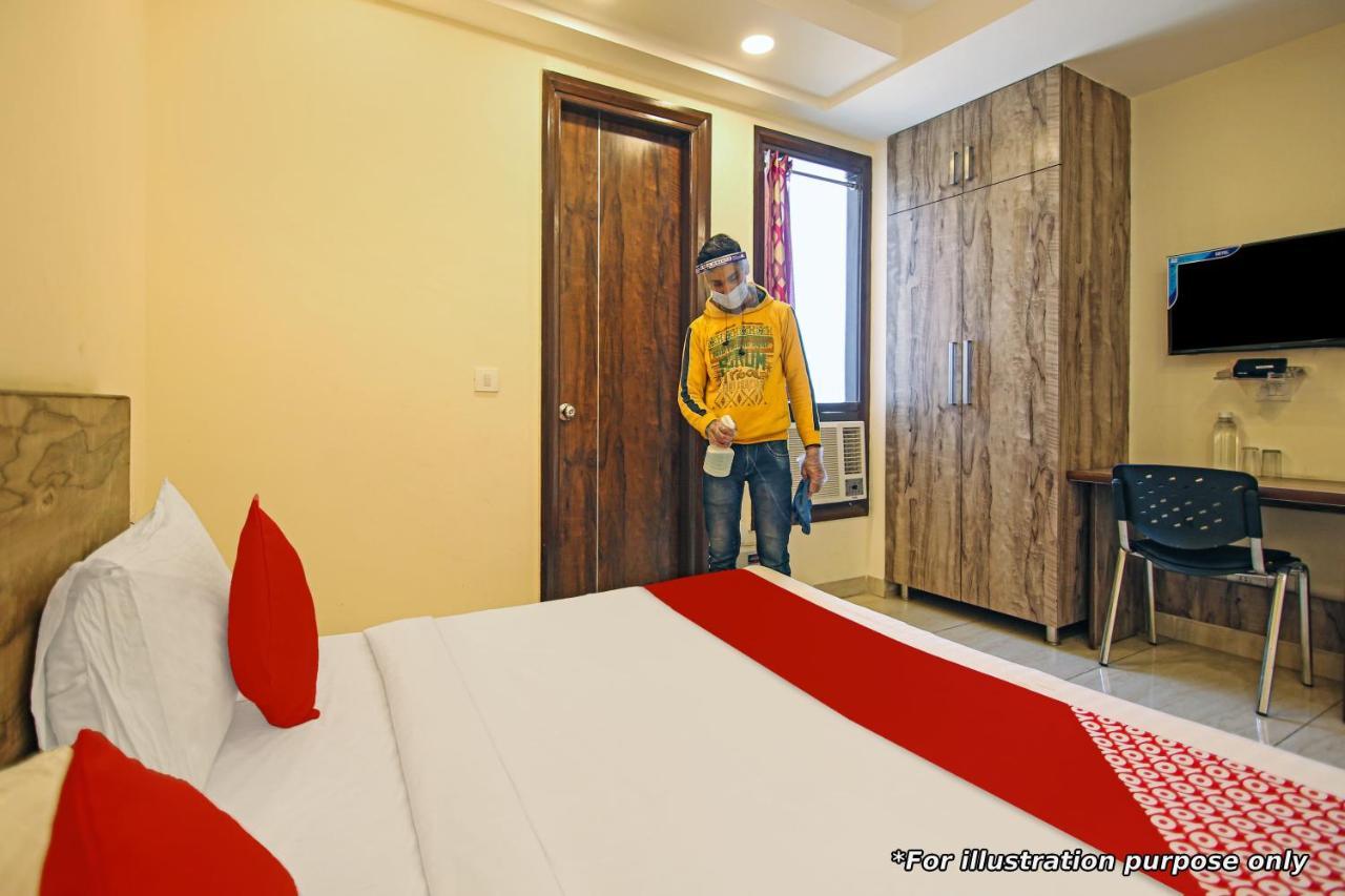 Fabexpress Bently Palace Mumbai Bagian luar foto